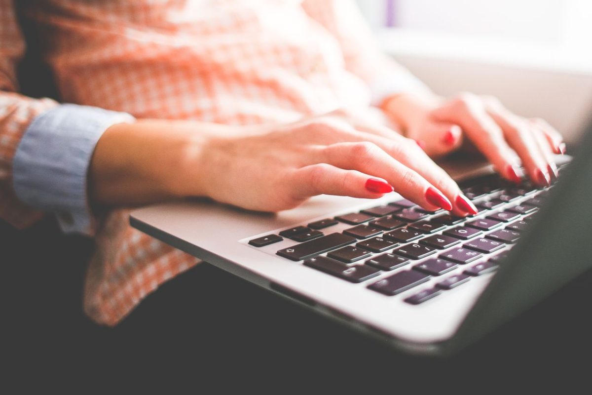 Terapia online – wygodna forma wsparcia psychologicznego bez wychodzenia z domu